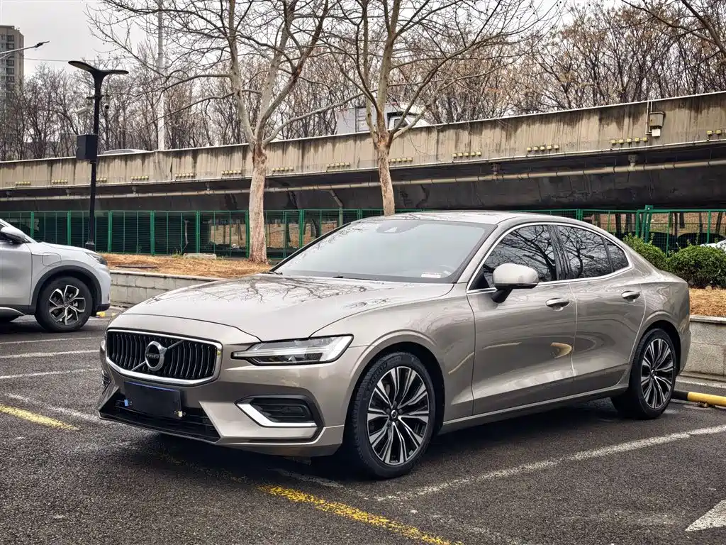 Volvo S60 2021