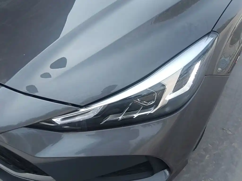 MG MG5 — миниатюра 24