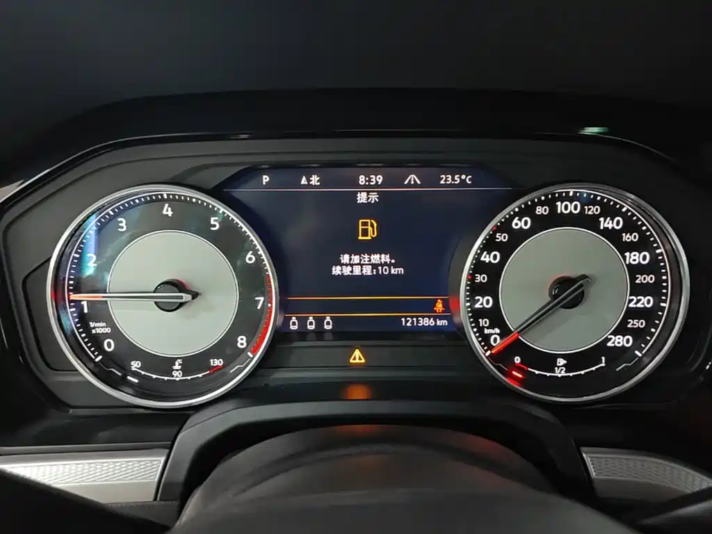 Volkswagen Touareg — миниатюра 12