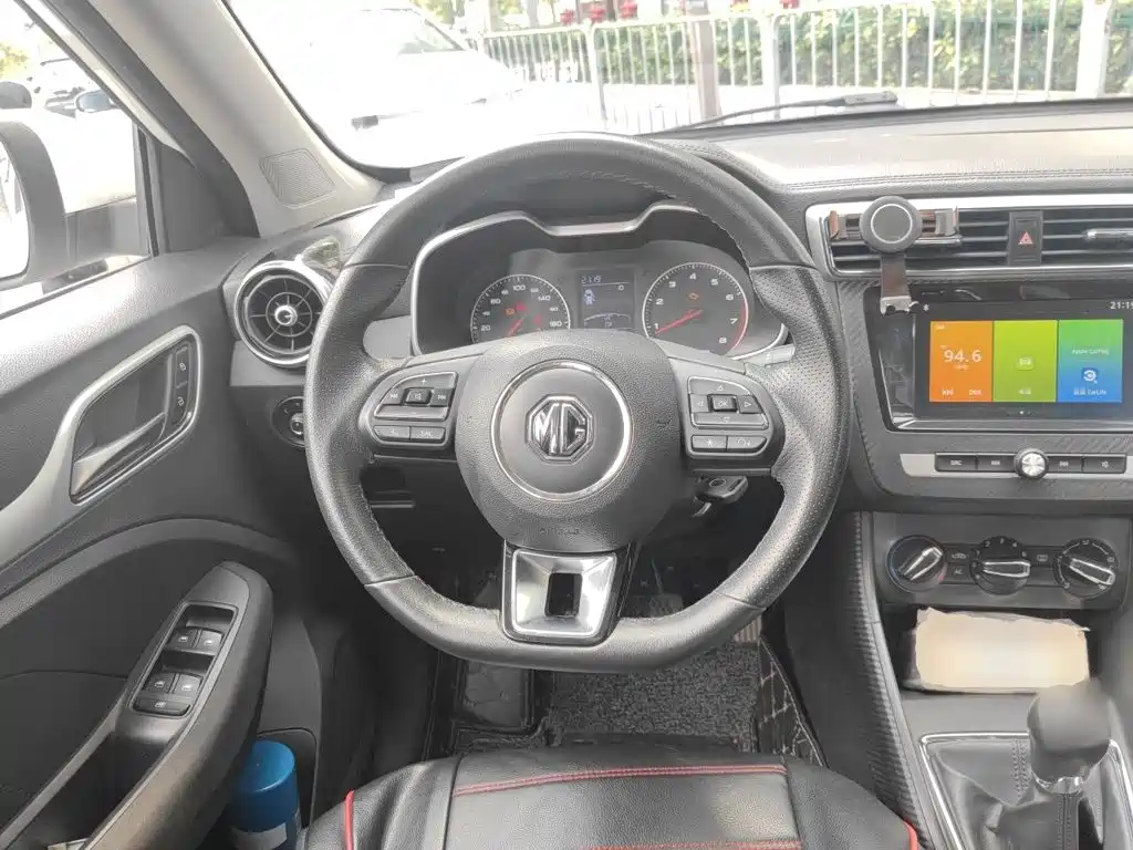 MG ZS — миниатюра 11