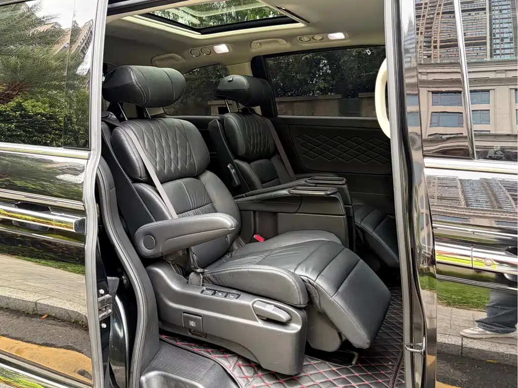 Honda Elysion — миниатюра 10
