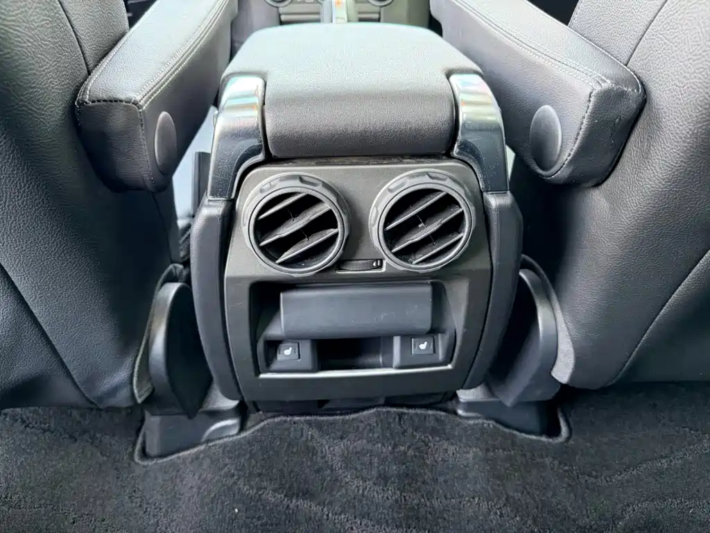 Land Rover Discovery — миниатюра 9