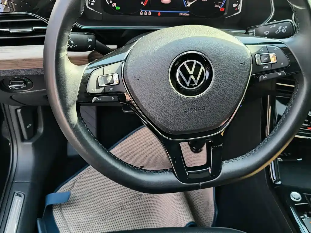 Volkswagen Passat — миниатюра 9