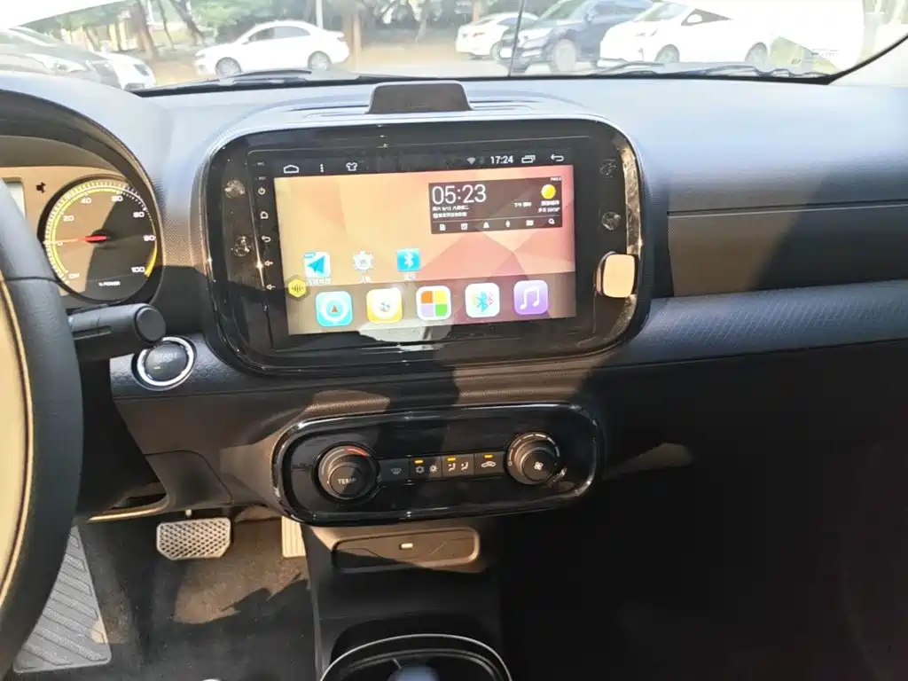 Roewe Clever — миниатюра 13