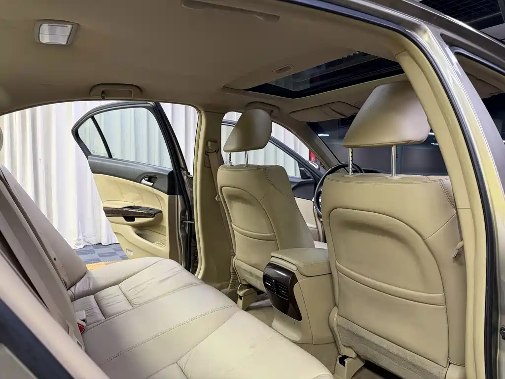 Honda Accord — миниатюра 31