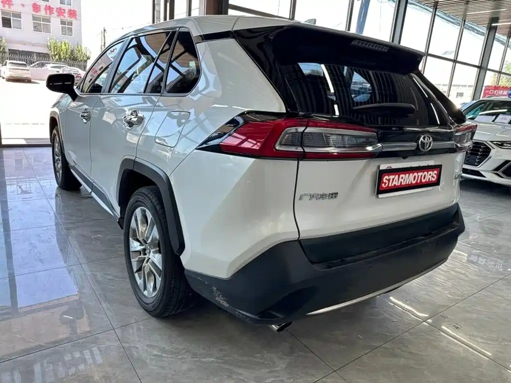 Toyota Wildlander — миниатюра 3