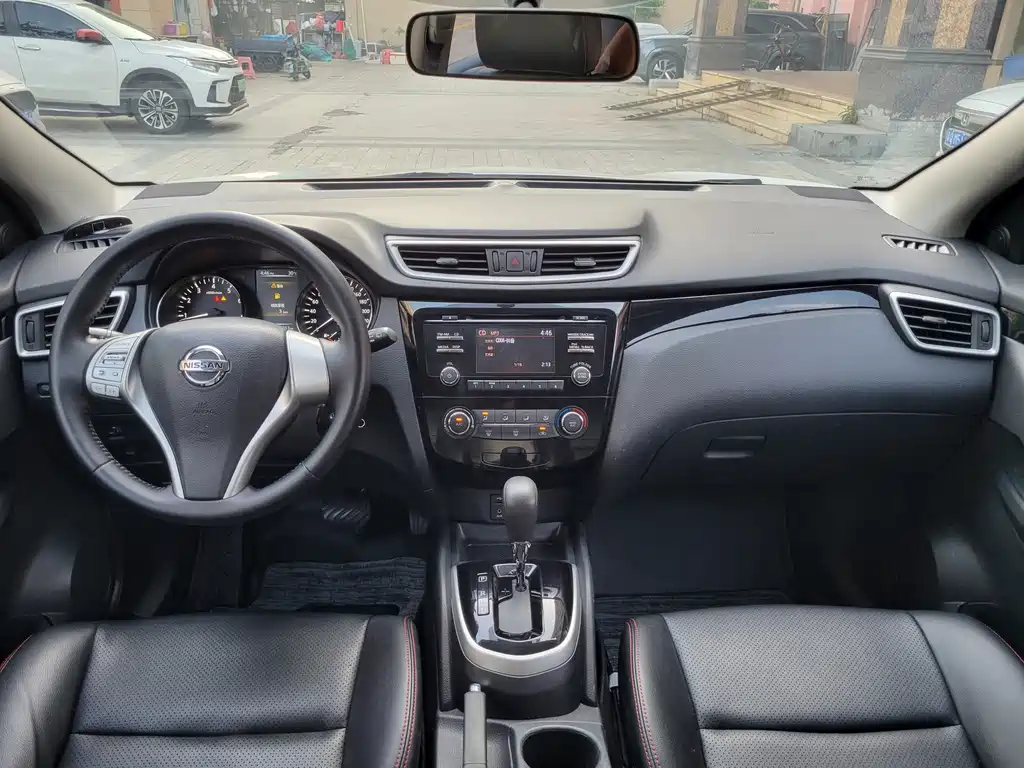 Nissan Qashqai — миниатюра 7