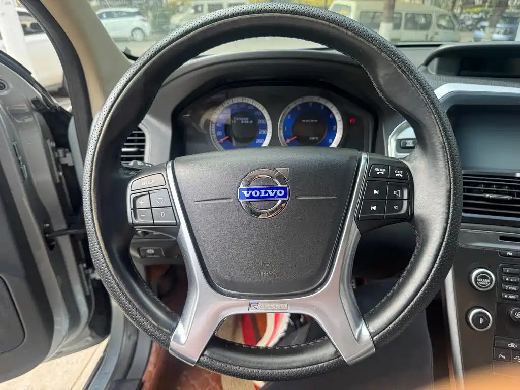 Volvo XC60 (Import) — миниатюра 15