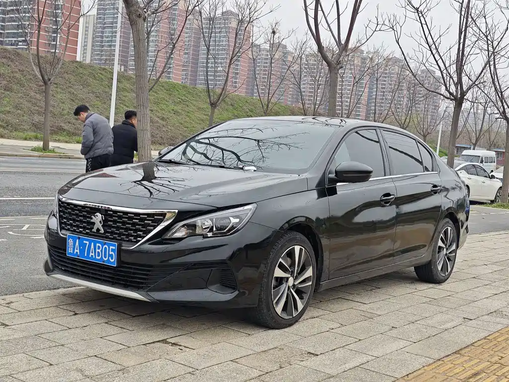 PEUGEOT 408