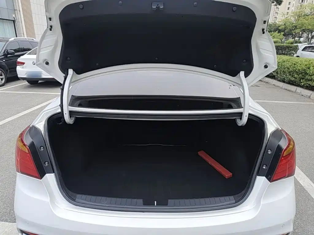Hyundai Mistra — миниатюра 19