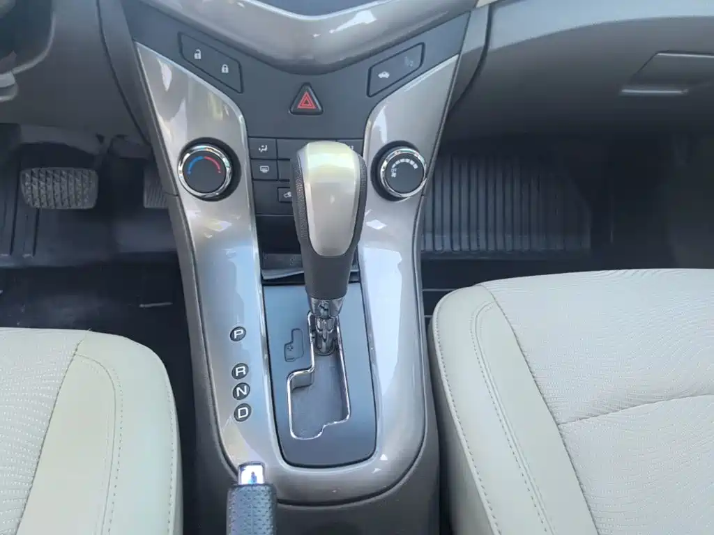 Chevrolet Cruze — миниатюра 14