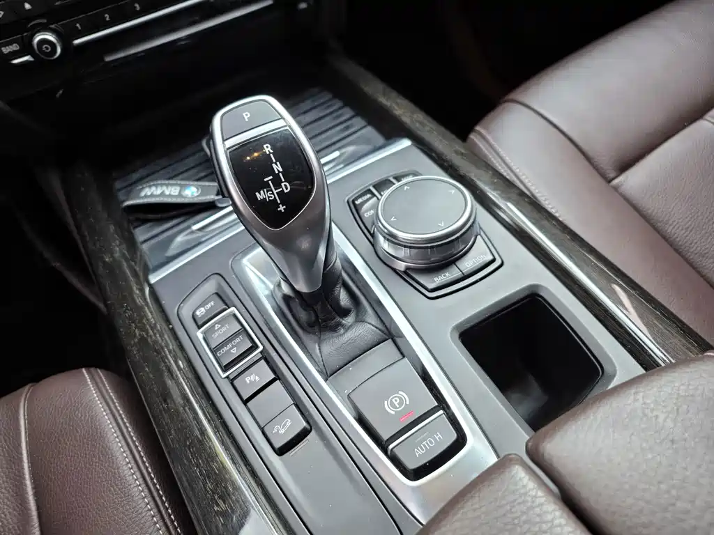 BMW X5 (Import) — миниатюра 16