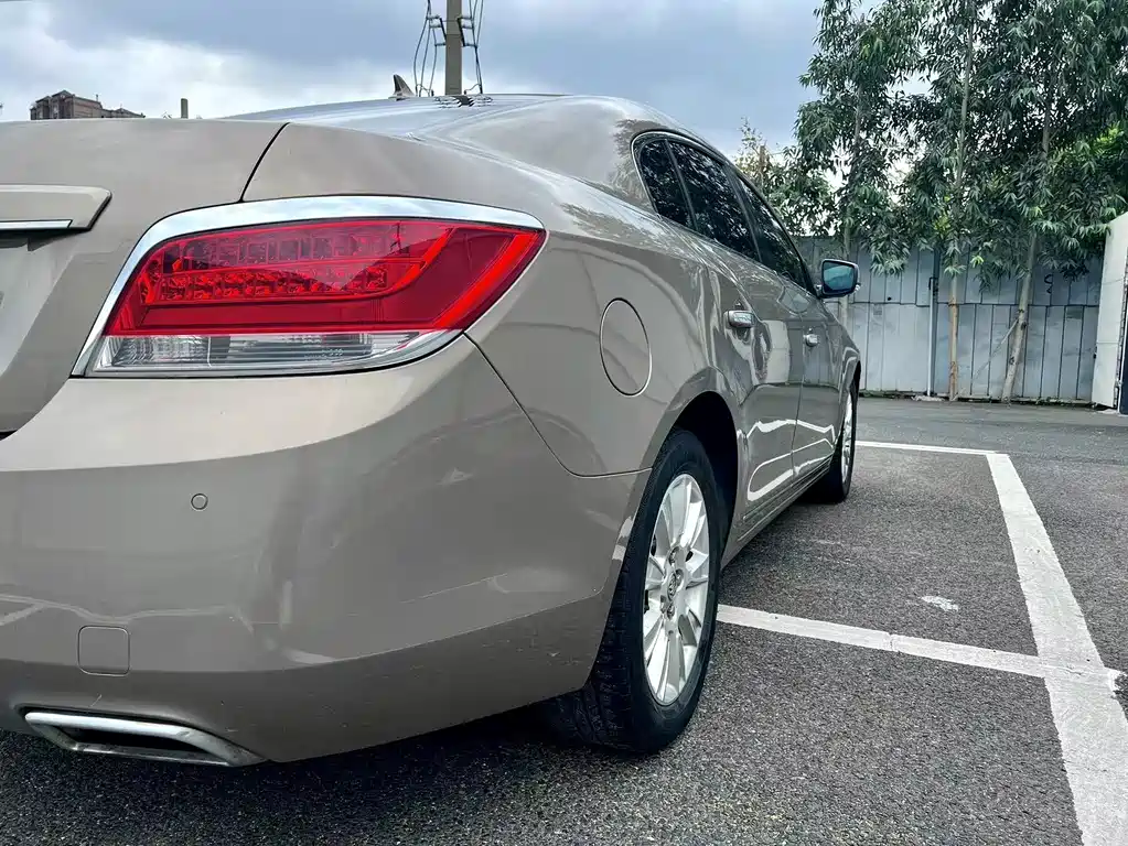 Buick LaCrosse — миниатюра 8