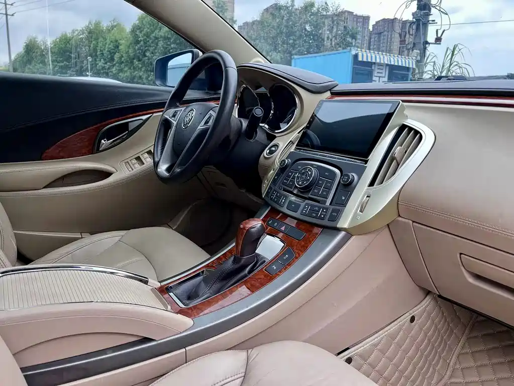 Buick LaCrosse — миниатюра 16