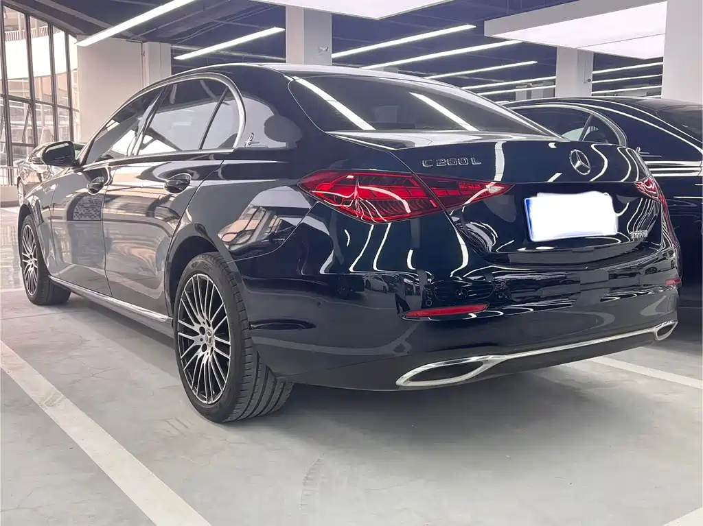 Mercedes-Benz C-Class — миниатюра 14