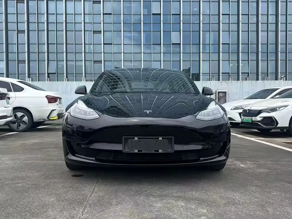 Tesla Model 3 — фотографии объявления, Фото 2