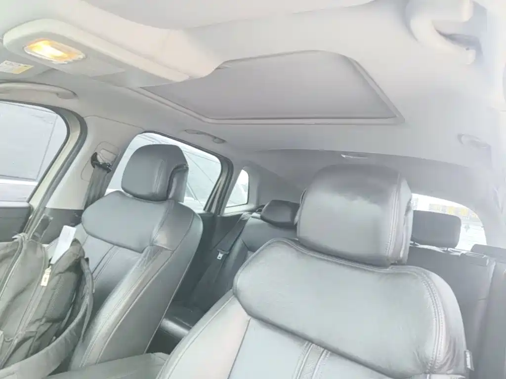 Peugeot 3008 — миниатюра 18