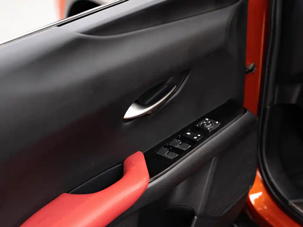 Lexus UX — миниатюра 17
