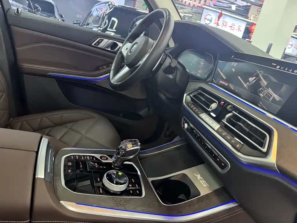BMW X5 — миниатюра 7