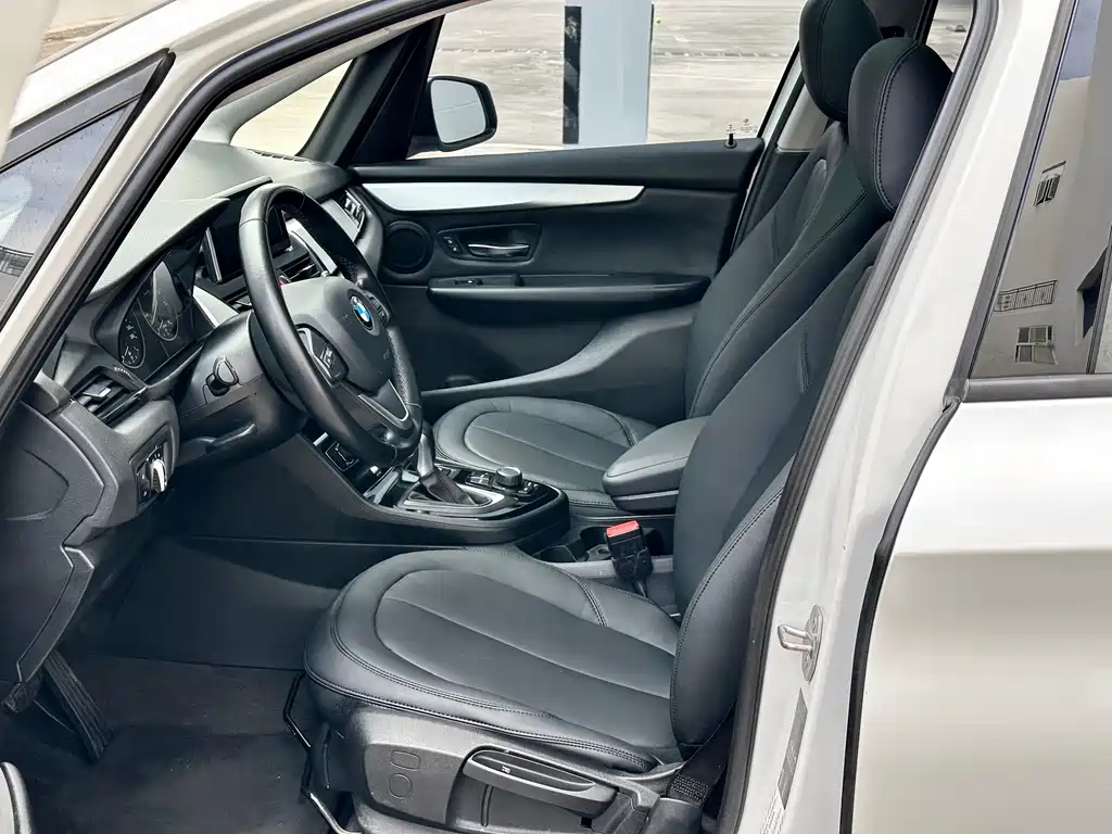 BMW 2 SERIES STATION WAGON