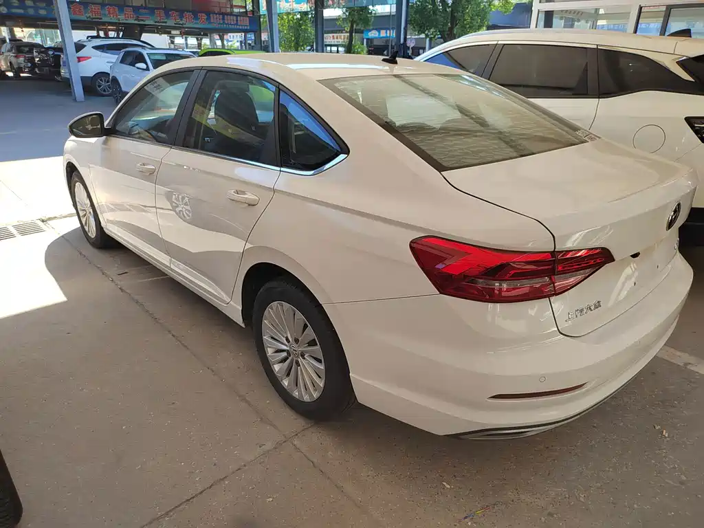 Volkswagen Lavida — миниатюра 8