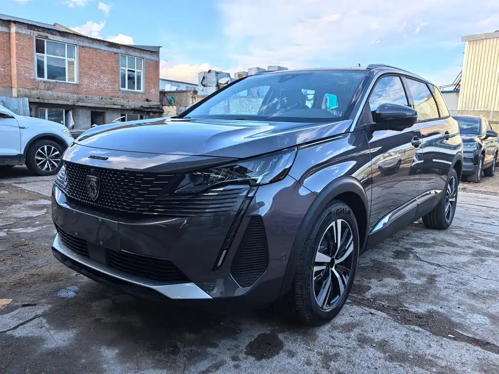 Купить Peugeot 5008