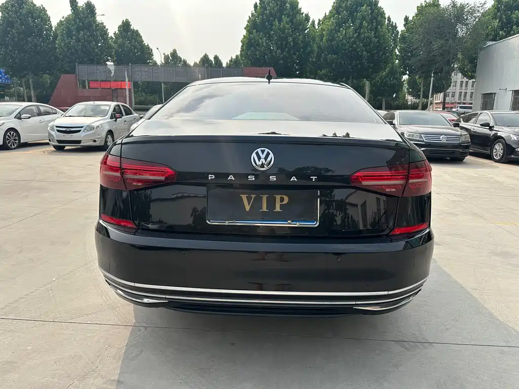Volkswagen Passat — миниатюра 7