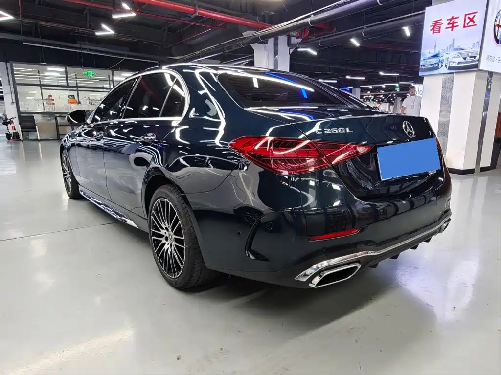 Mercedes-Benz C-Class — миниатюра 11