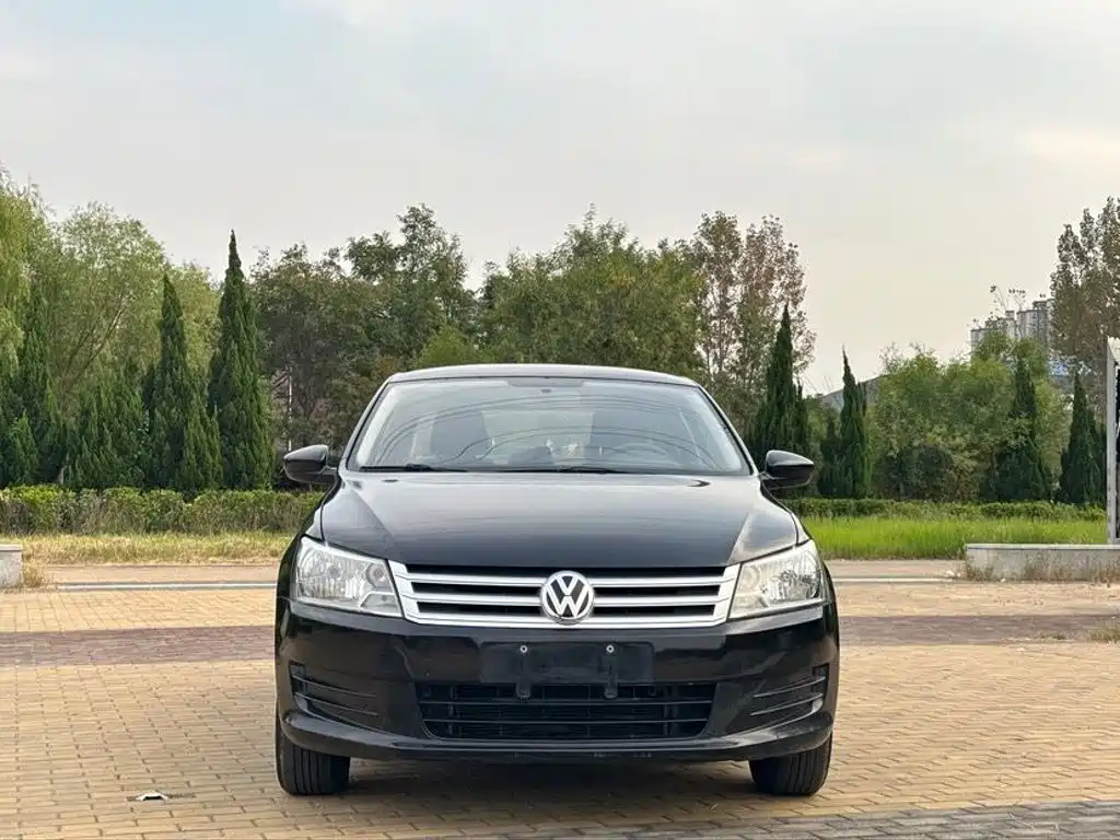 Volkswagen Santana — миниатюра 2