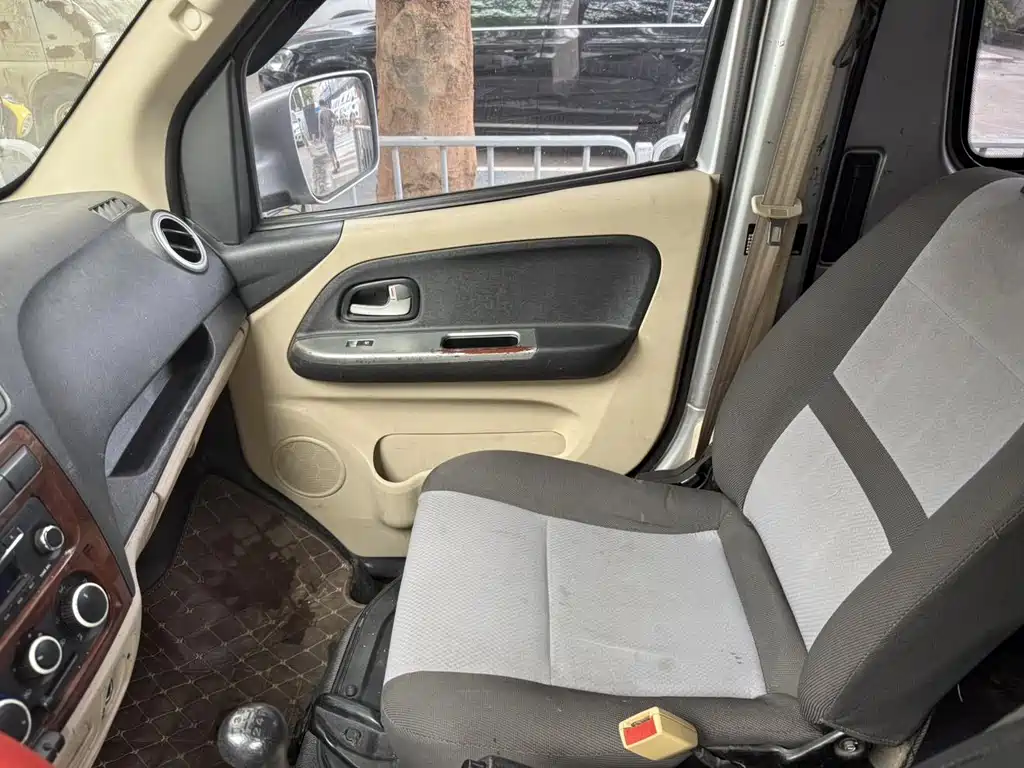 CHANGAN CHANGAN RUIXING M80