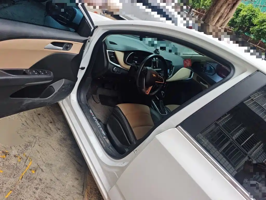 Chevrolet Monza — миниатюра 12