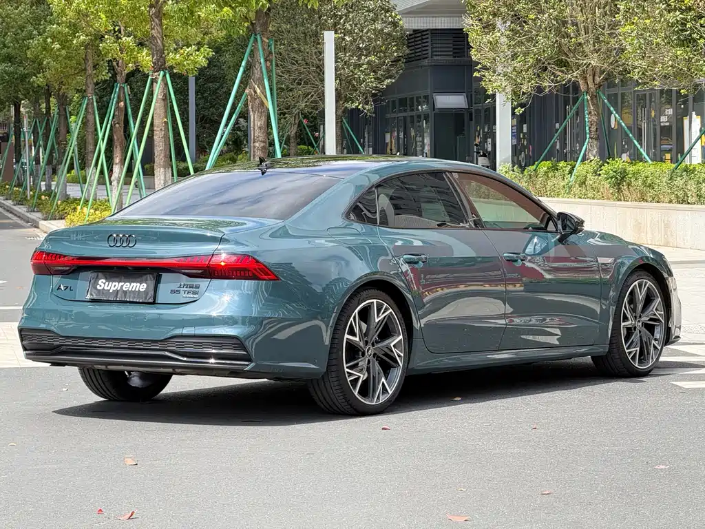 Audi A7L — миниатюра 10