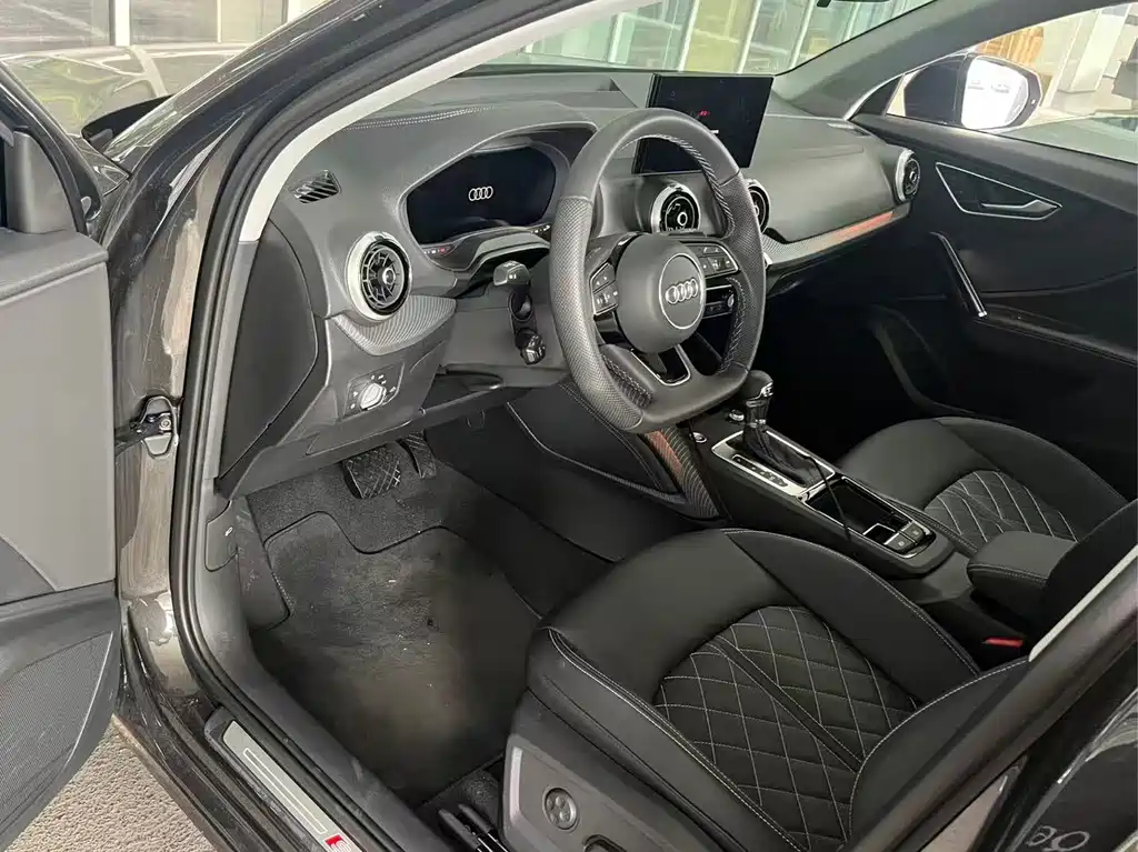 Audi Q2L — миниатюра 11