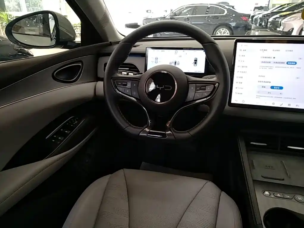 BYD Seal 06 DM-i Touring — миниатюра 11