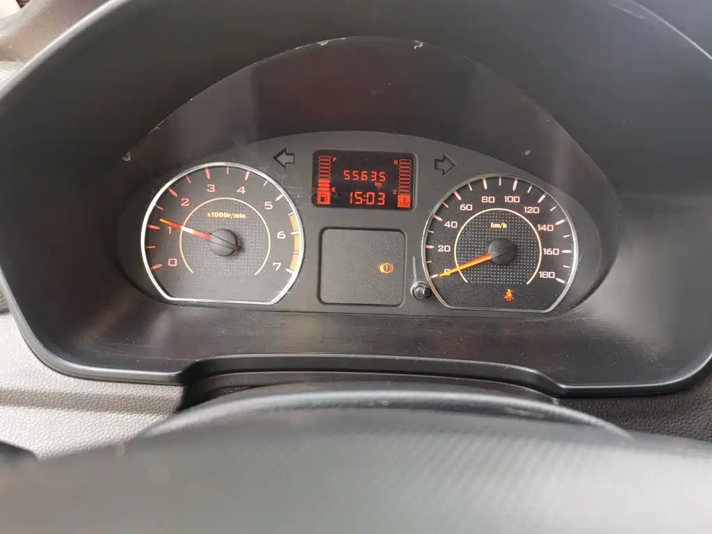 Wuling Hongguang V — миниатюра 12