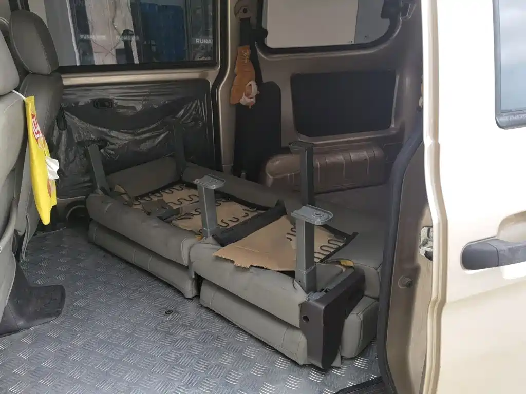 Wuling Hongguang V — миниатюра 18
