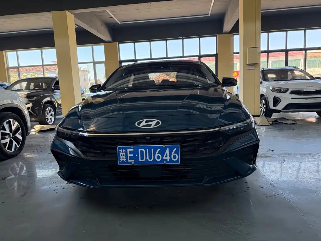 Hyundai Elantra — миниатюра 2