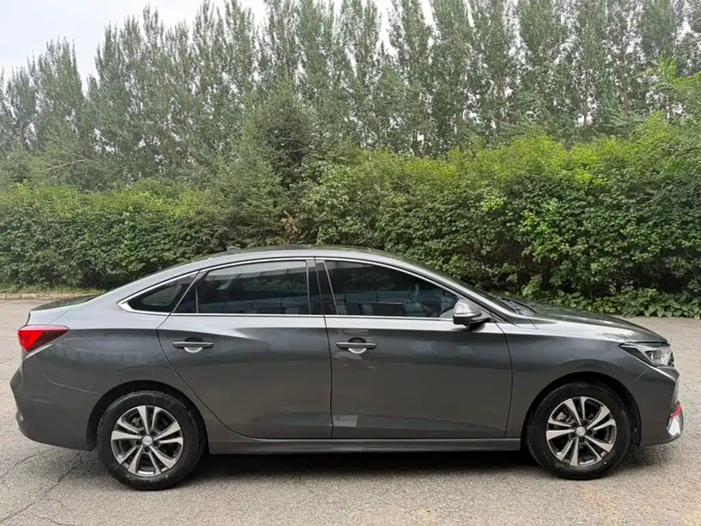 Changan Eado — миниатюра 3