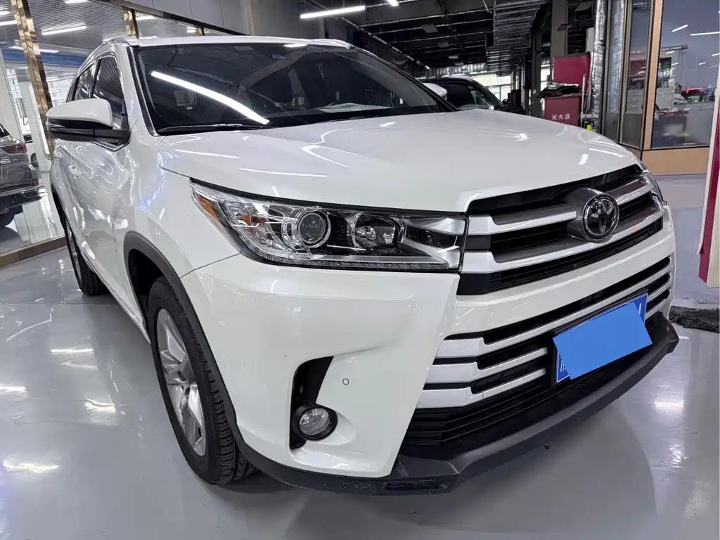 Toyota Highlander — миниатюра 3