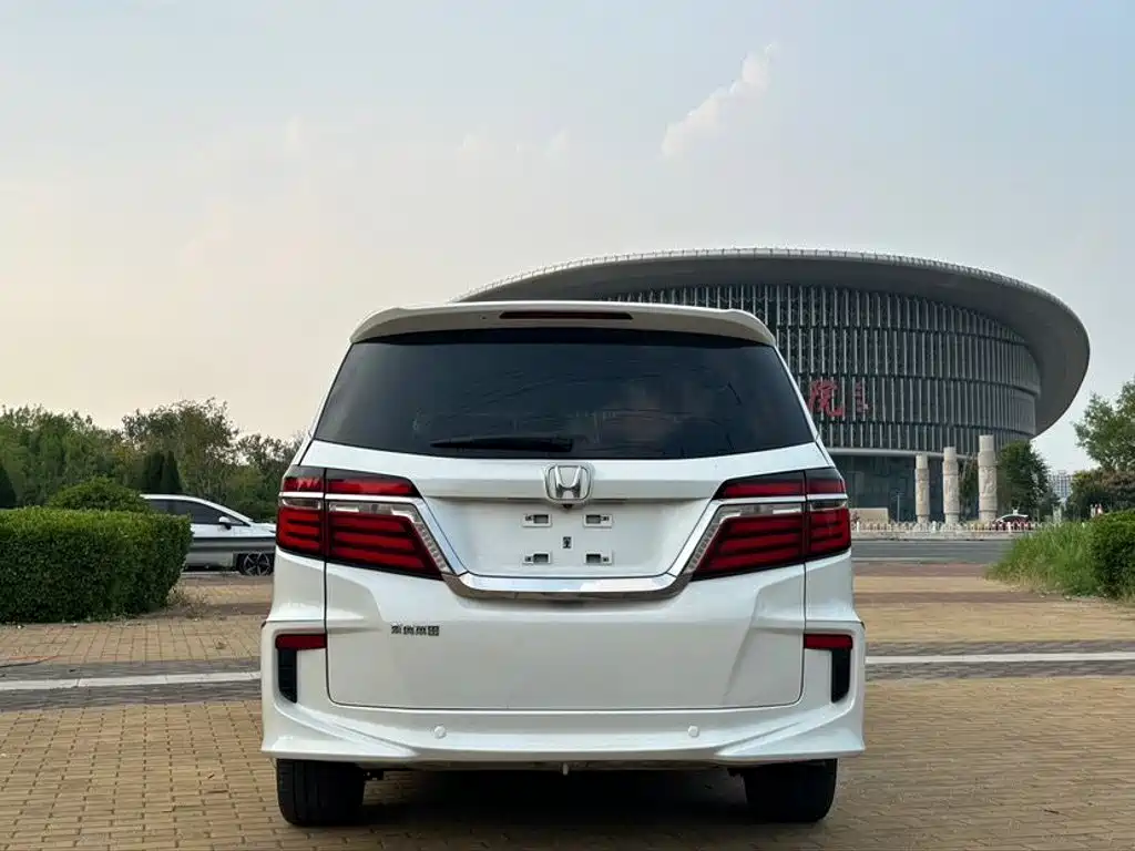 Honda Elysion — миниатюра 5