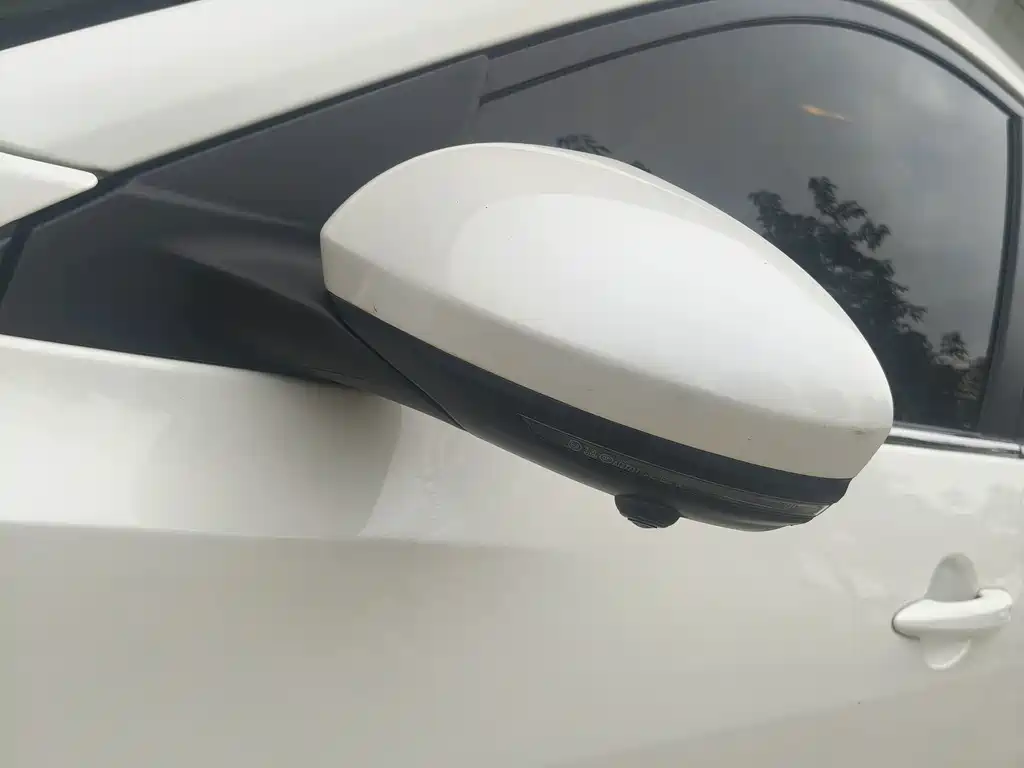 Nissan Sylphy — миниатюра 7