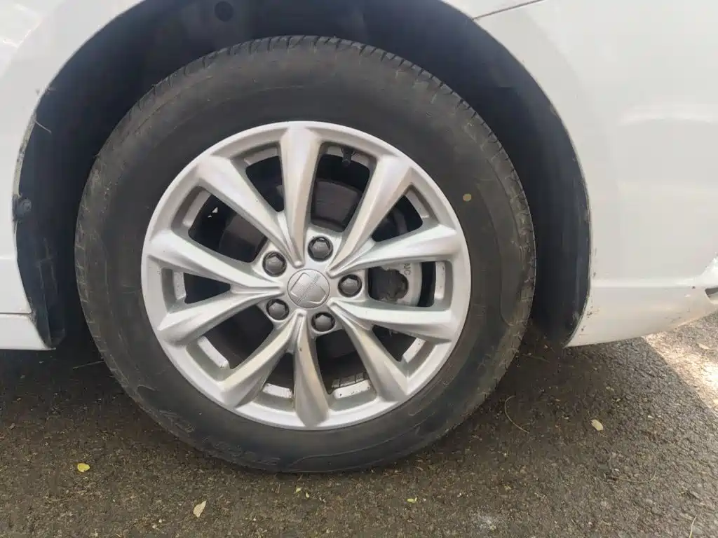 Roewe i5 — миниатюра 22