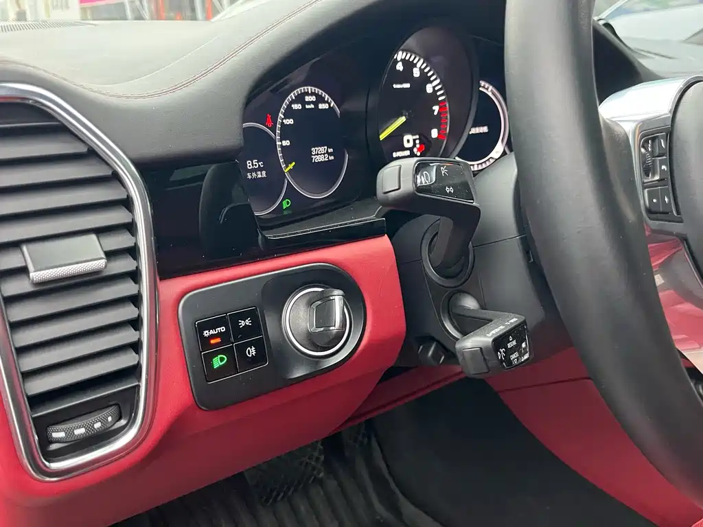 PORSCHE CAYENNE NEW ENERGY