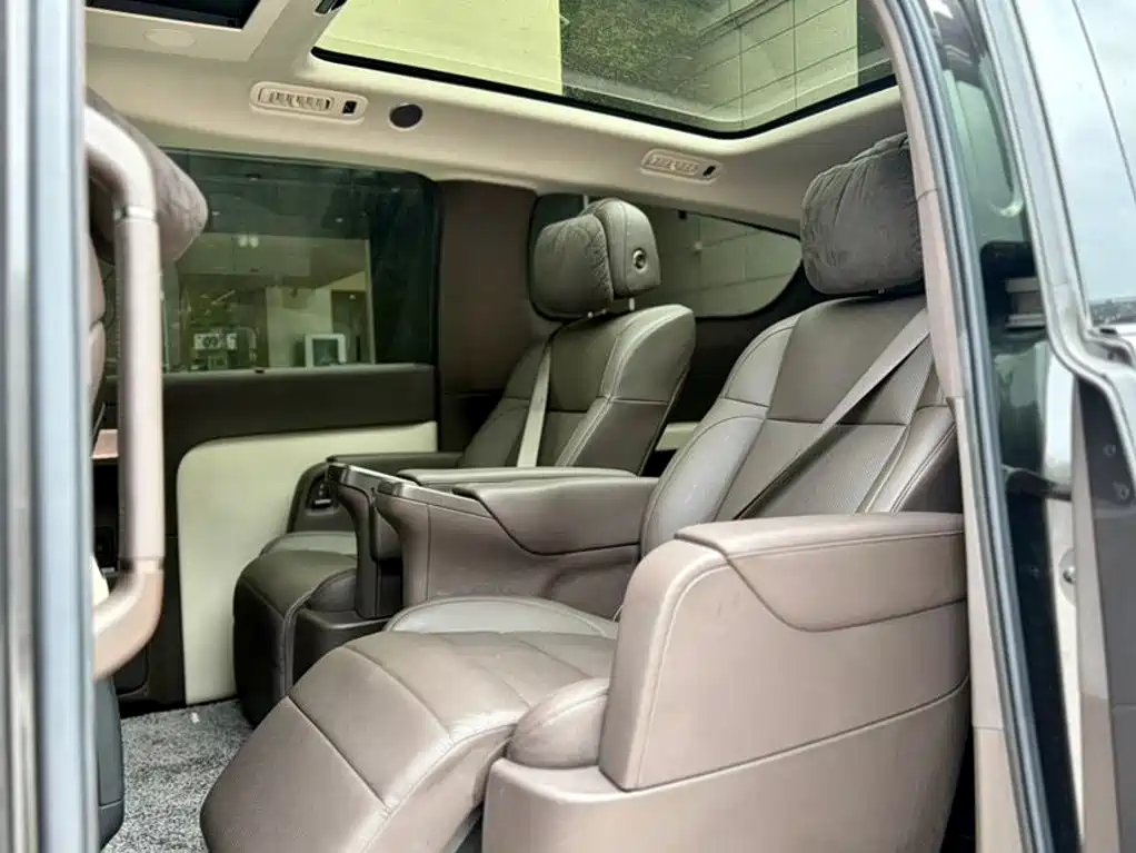 Li Auto Li MEGA — миниатюра 6