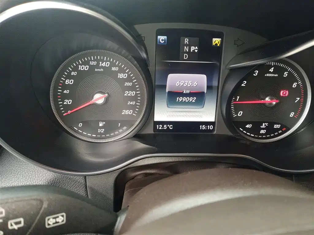 Mercedes-Benz GLC 2019 GLC 260 L 4MATIC Luxury