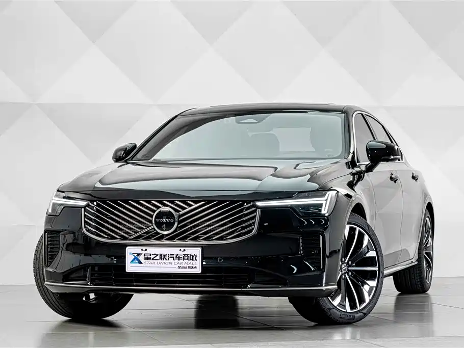 Volvo S90 2026 B5 Luxury