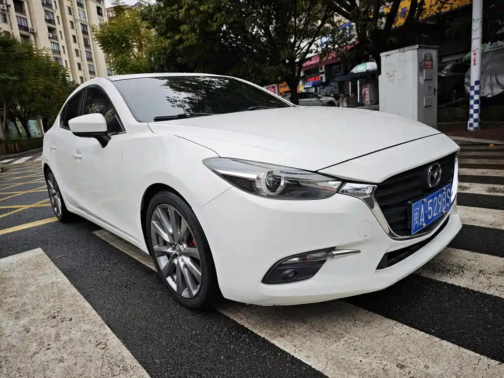 MAZDA  3 ANGKESAILA