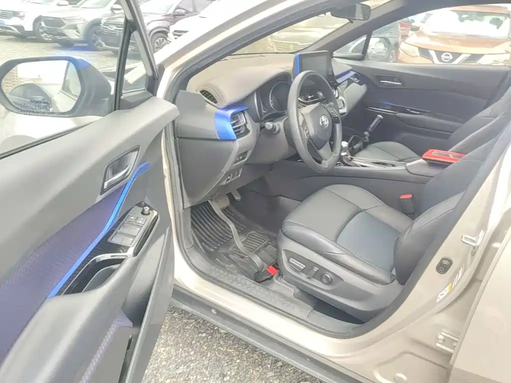 Toyota C-HR — миниатюра 16