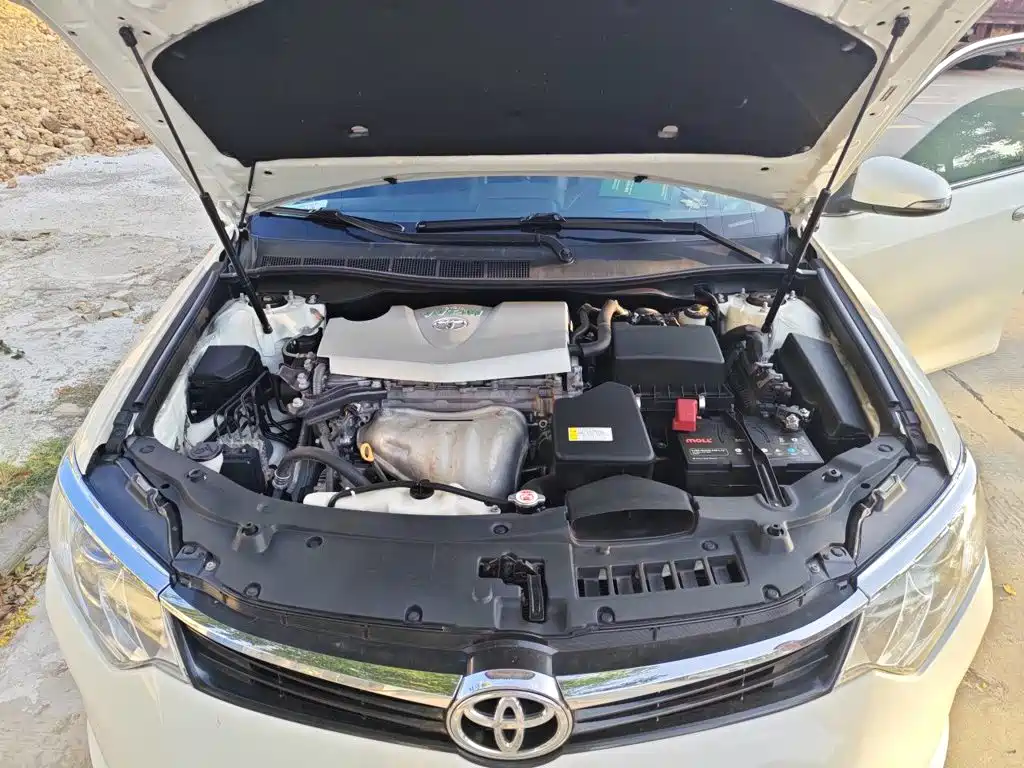 Toyota Camry — миниатюра 11
