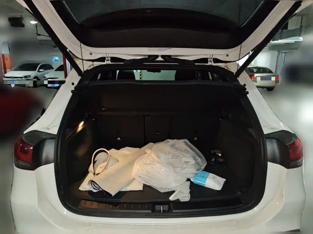 Mercedes-Benz GLA — миниатюра 10